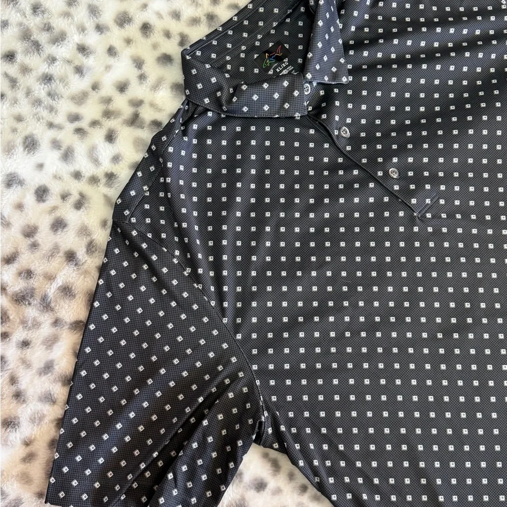 Greg Norman Polo Shirt Men’s XL Black Geometric Print Performance Golf Shirt - Picture 3 of 4